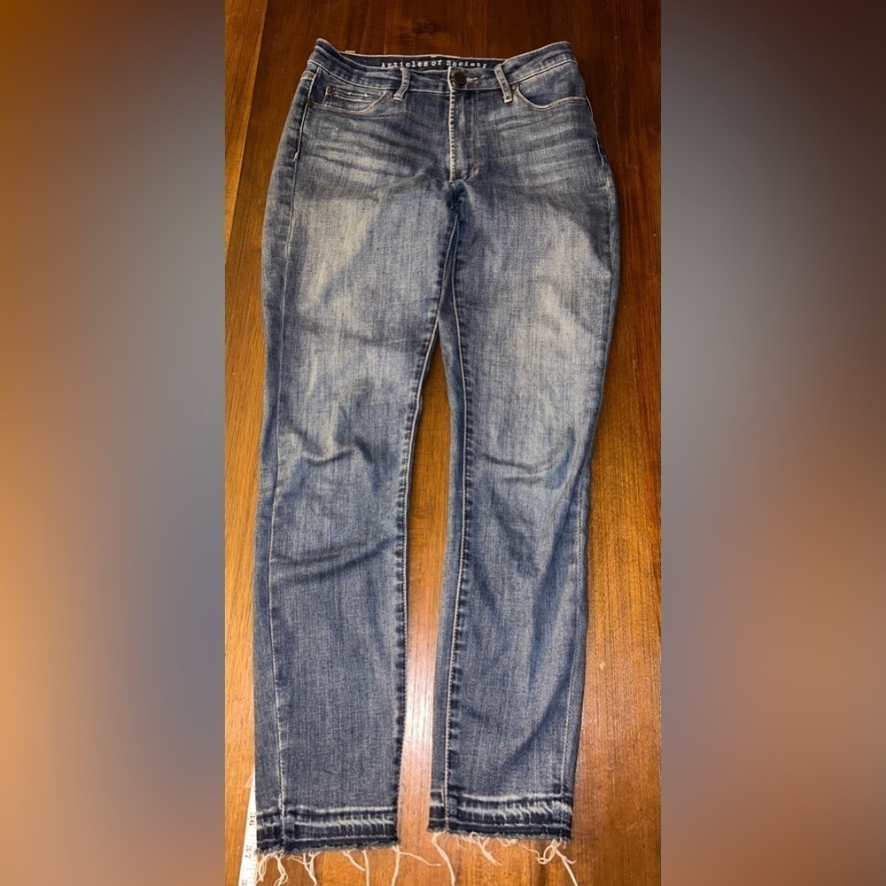Articles‎ Of Society Womens Skinny Jeans - Size 27 - Frayed/rough hem